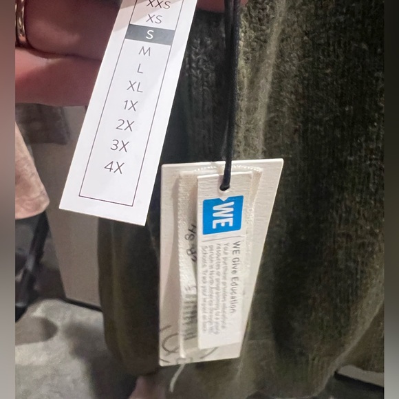 Cozy olive Crewneck Pullover from Nordstroms - Picture 6 of 9